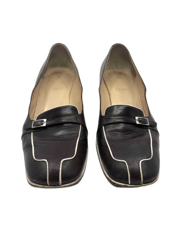 Bally Pumps Leder mit Schnalle, braun