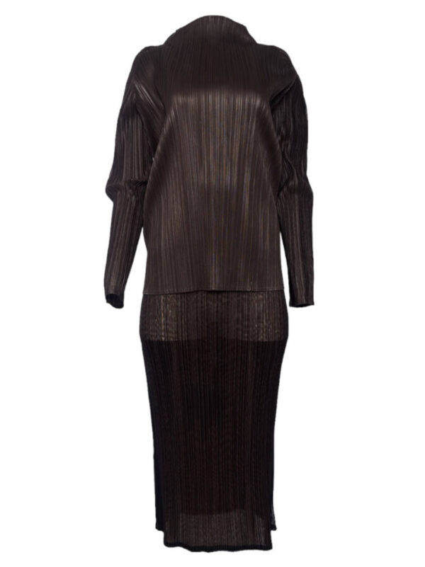 Plissiertes Ensamble Issey Miyake, braun